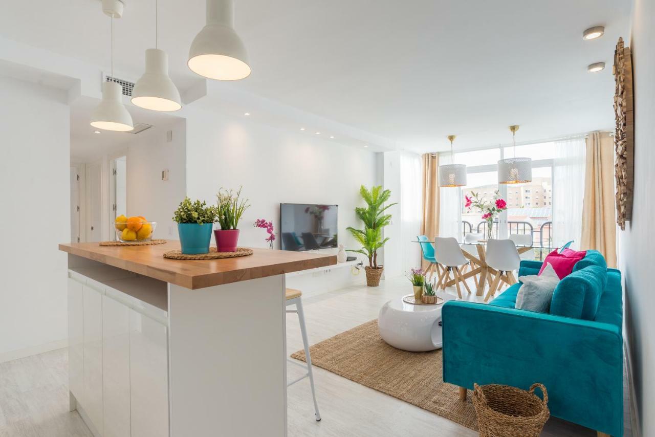 Stunning Spacious City Apartment With Free Parking 马拉加 外观 照片