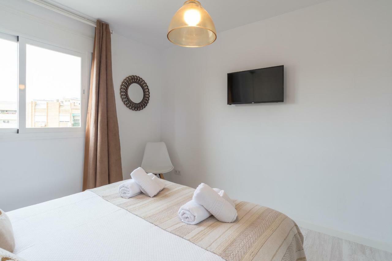 Stunning Spacious City Apartment With Free Parking 马拉加 外观 照片