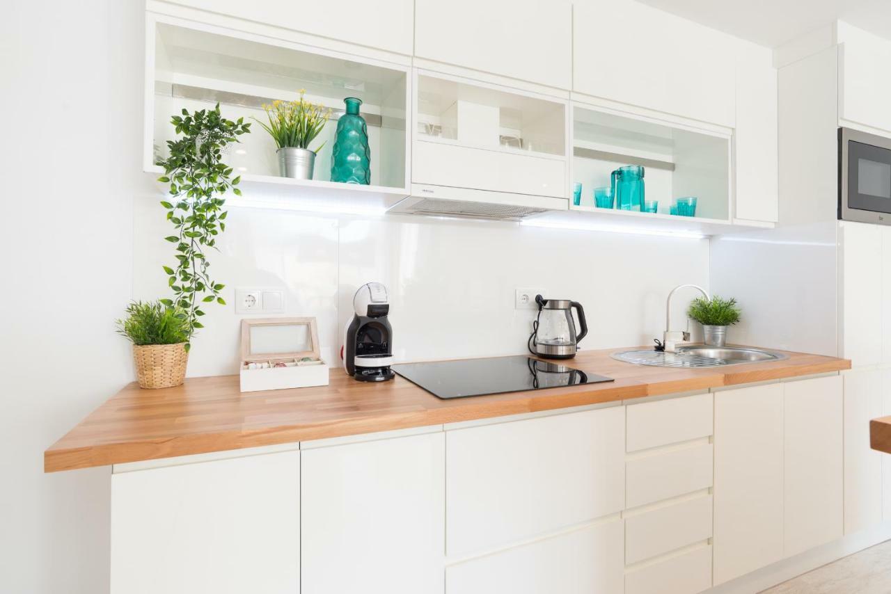 Stunning Spacious City Apartment With Free Parking 马拉加 外观 照片