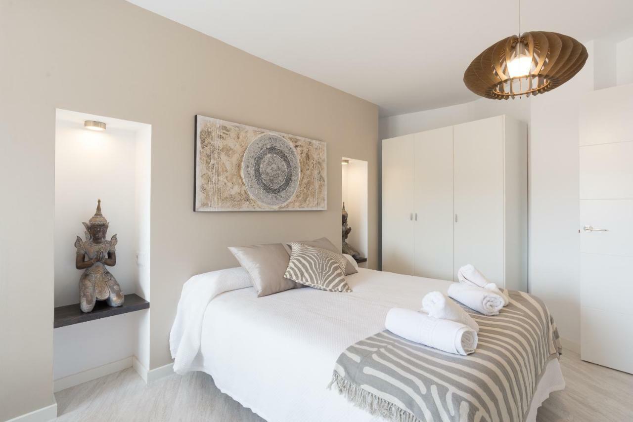 Stunning Spacious City Apartment With Free Parking 马拉加 外观 照片